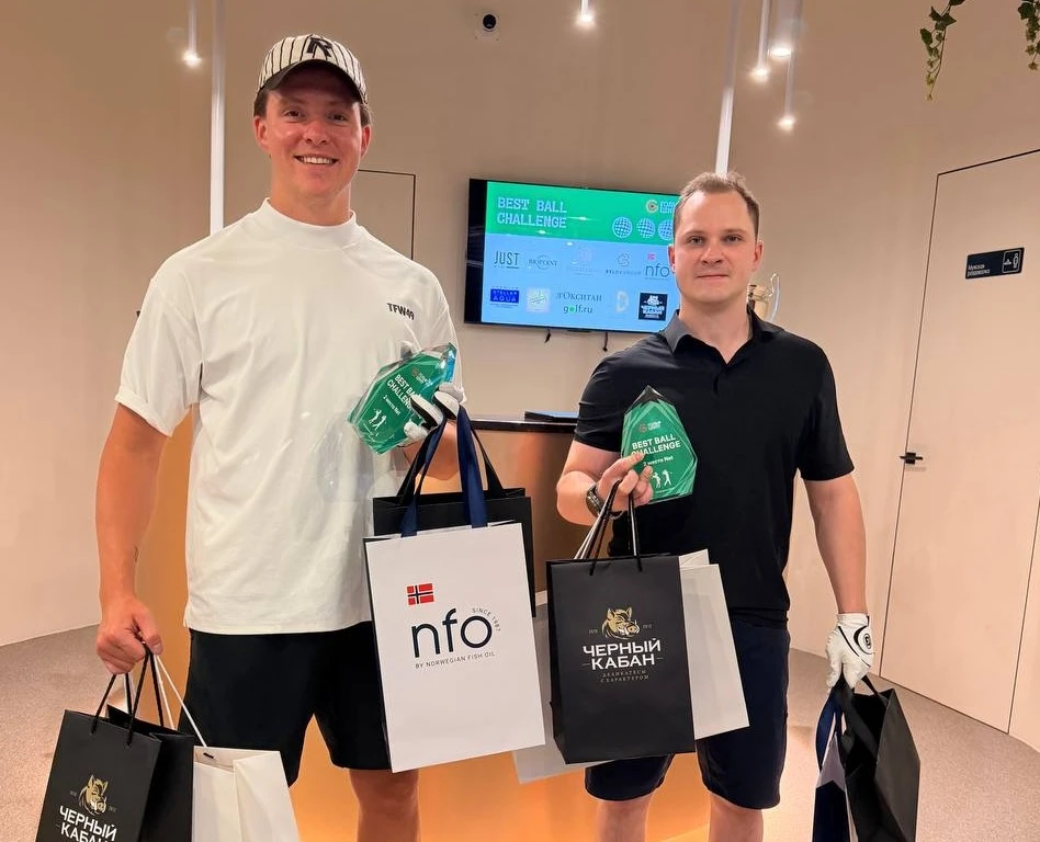 Гольф-центр.jpg Гольф-центр.jpg