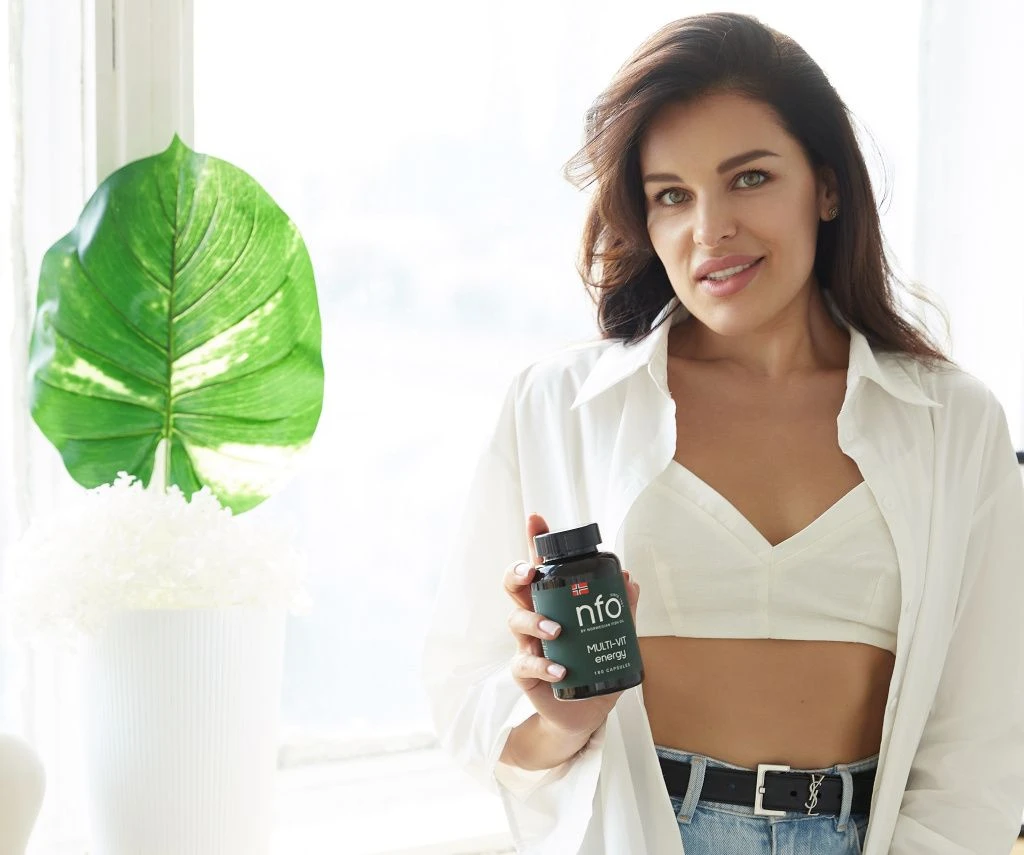 Мультивит и модель.jpg Мультивит и модель.jpg